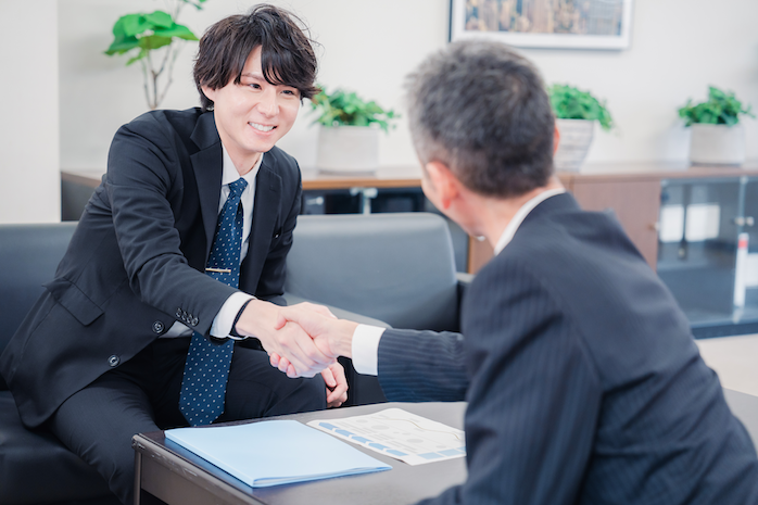公益財団法人は「出資」できる?